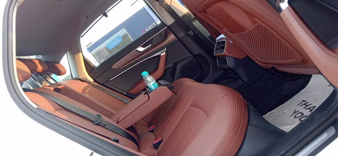 Audi A6 gallery 6