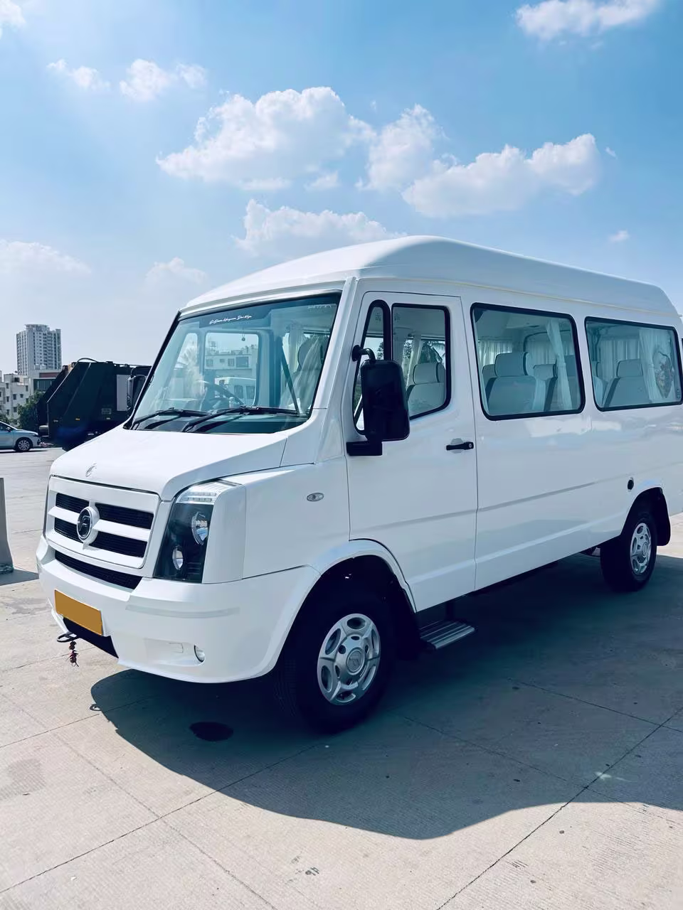 Vans - Spacious travel for groups in Bangalore - Minivan rental option in Pan India. 1 of 1